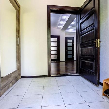 Opera Bed&Breakfast Bishkek Exterior photo