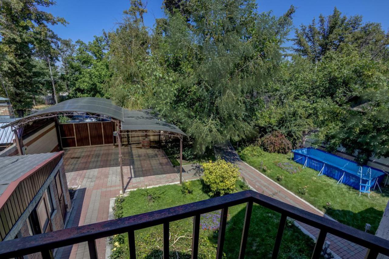 Opera Bed&Breakfast Bishkek Exterior photo